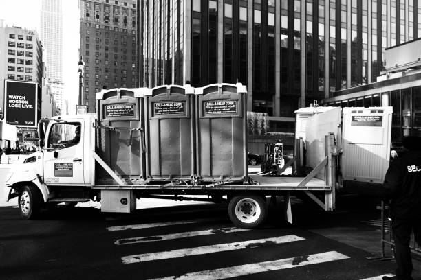 Best Portable toilet rental cost  in Fairmont, MN